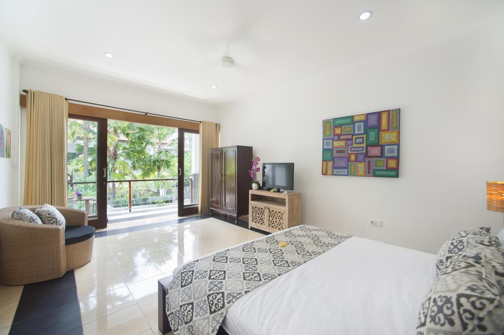 סמיניאק Villa Penelopy מראה חיצוני תמונה